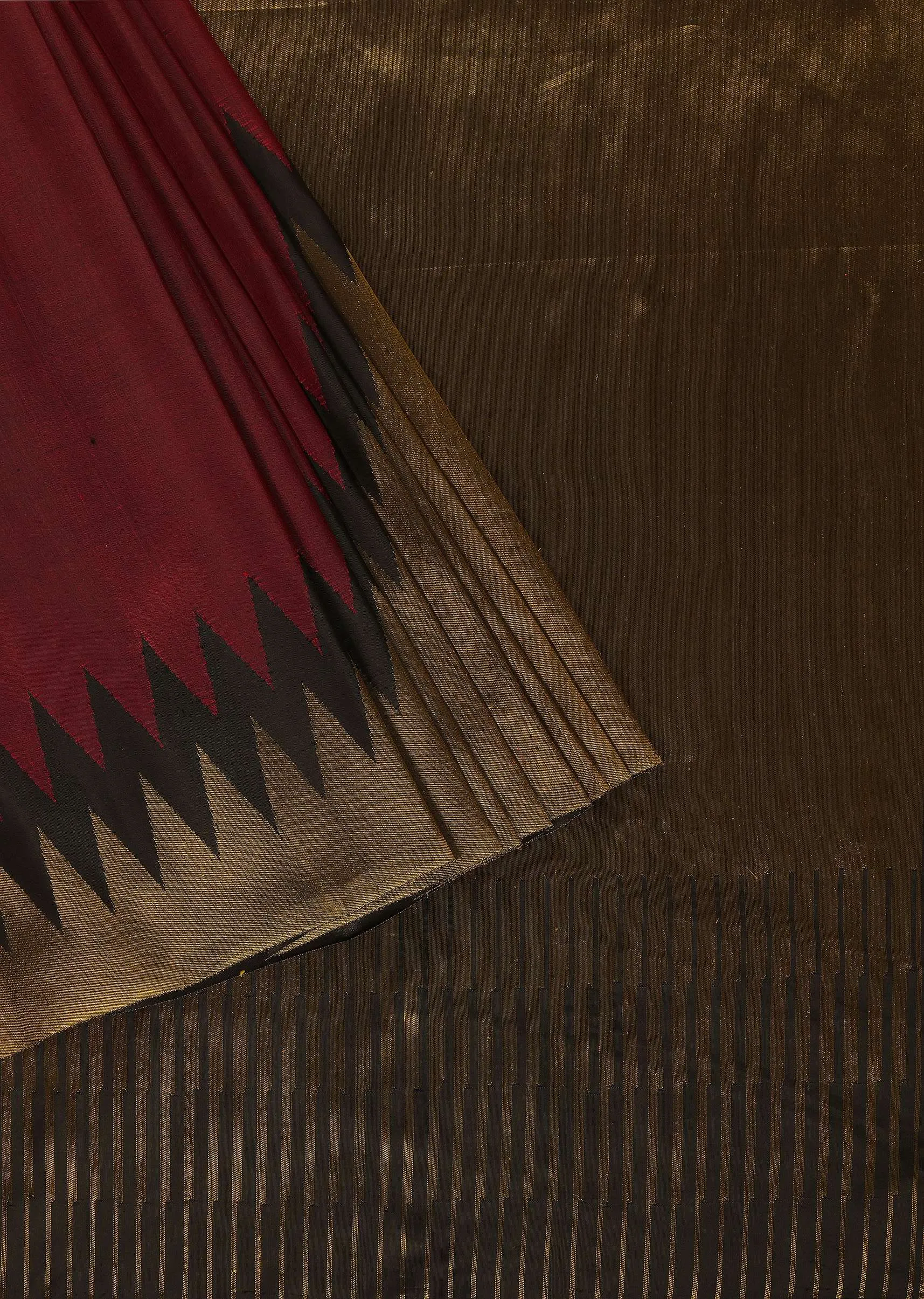 Blood Red Kanjivaram Silk Saree With A Beautiful Temple Border And Unstitched Blouse