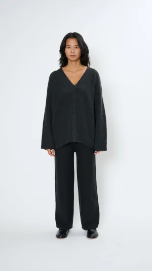 Fleece V Neck in Ink